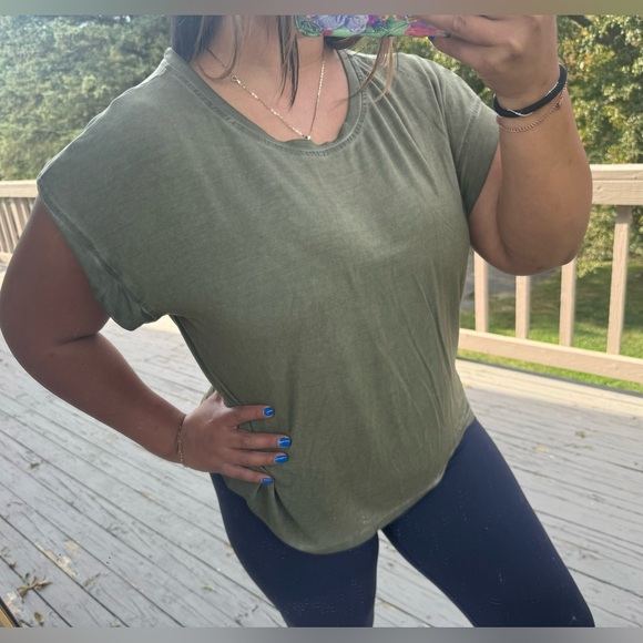 Cable & Gauge SPORT • Boxy Burnout Tee - Picture 3 of 9